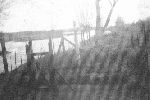 Mogi�a zbiorowa w ogrodzie Szpitala Powiatowego �w. J�zefa w Sochaczewie - miejsce pierwotnego poch�wku Edwarda HABERMANA (za: Kraszewski T., ks.,  CARITAS. 100 lat w s�u�bie Bogu i bli�nim, Paprotnia 2003, s. 18)