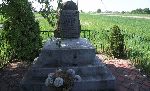 J�zef Frankiewicz - Pomnik pomordowanych w Janowicach, gm. Pi�tek. (fot. Zbigniew Adamas, w dn. 19.05.2011r.)  