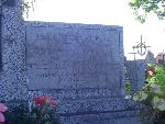 Franciszek Kubiak, Eugeniusz Kubiak i W�adys�aw Jaroszewski – Cmentarz parafialny w Pi�tku, wsp�lna mogi�a. (fot. Zbigniew Adamas, w dn. 30.05.2011r.)