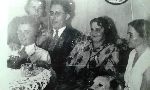 Leonard �ysz (z lewej) w towarzystwie m�odszej siostry Agaty, jej m�a Hieronima Opitza oraz starszych si�str Stanis�awy i Neli, Brze�� nad Bugiem, przed 1939 r. (fot. ze zb. rodzinnych Beaty Kondlewskiej).