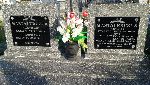 U�. Jan Mastalerczuk upami�tniony (symbolicznie) na jednej z tablic tablicy epitafijnych grobu rodzinnego na cmentarzu parafialnym w Sterdyni. Stan z dn. 2 sierpnia 2018 r. (fot. udost�pni�a Zofia Zygmunt).