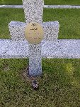 W�adys�aw Boral upami�tniony na imiennej tabliczce epitafijnej na jednej z mogi� zbiorowych cmentarza wojennego w Sochaczewie - Trojanowie, Al. 600-lecia. Stan z dn. 10 lipca 2020 r. (fot. Daniel �urek).