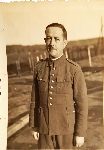 Por. rez. Czes�aw Marian Hawliczek jako jeniec niemieckiego oflagu, 1939-1945 (fot. ze zb. rodzinnych).