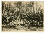 �o�nierze II batalionu 68 pu�ku piechoty z Jarocina w nadwarcia�skich lasach w sierpniu 1939 roku (fot. ze zb. rodzinnych).