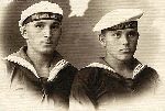 Henryk Mazurek z koleg� na kursie specjalist�w morskich w 1929 roku.
Ze zbior�w Krzysztofa Go�dzika.