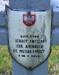 Ignacy Antczak, upami�tniony na imiennej tablicy epitafijnej na kwaterze wojennej na cmentarzu rzymskokatolickim w Rybnie. Stan z 2005r.