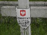 Feliks Zydor upami�tniony (jako Feliks Zyder) na imiennej tabliczce epitafijnej na jednej z mogi� zbiorowych cmentarza wojennego w Laskach. Stan z dn. 26. 05. 2010 r. (fot. Leszek Gach).
