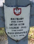 Piotr Gorgon, upami�tniony na imiennej tablicy epitafijnej na kwaterze wojennej na cmentarzu rzymskokatolickim w Rybnie. Stan z 2005r.