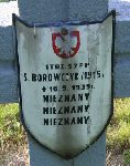 Stanis�aw Borowczyk, upami�tniony na imiennej tablicy epitafijnej na kwaterze wojennej na cmentarzu rzymskokatolickim w Rybnie. Stan z 2005r.