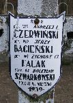 Zygmunt Falak, upami�tniony na imiennej tablicy epitafijnej na cmentarzu wojennym w Budach Starych. Stan z 2005 r.