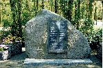 Konrad Delewski upami�tniony na pomniku w Parku Miejskim w Tczewie wystawionym ku czci harcerzy poleg�ych i zamordowanych w okresie okupacji niemieckiej (fot. udost�pni�: Jacek Sadurski).