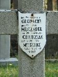 Marian Franciszek G�owacki upami�tniony na imiennej tabliczce epitafijnej na jednej z mogi� zbiorowych kwatery wojennej na cmentarzu parafialnym w Juliopolu. Stan z dn. 25 wrze�nia 2010 r. (fot. udost�pni�a: Hanka Tu�ylak).