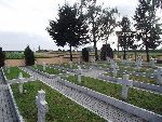 Ppor. Feliks Krawiec - Wydzielona kwatera wojenna �o�nierzy Wojska Polskiego - cmentarz parafii rzymskokatolickiej pw. Naj�wi�tszej Marii Panny Kr�lowej i �w. Aleksego w Tumie. (fot. Zbigniew Adamas, w dn. 08.09.2011r.)
