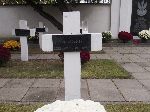 Czes�aw Bronikowski i Jan Jedli�ski - Wydzielona kwatera wojenna �o�nierzy Wojska Polskiego na cmentarzu parafii rzymskokatolickiej pw. �w. Jakuba Aposto�a w Zdunach. (fot. Zbigniew Adamas, w dn. 31.10.2011r.)