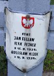 Jan Tec�aw, upami�tniony na imiennej tablicy epitafijnej na kwaterze wojennej na cmentarzu rzymskokatolickim w Rybnie. Stan z 2005r.