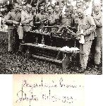 Mieczys�aw J�zef Schabowski (pierwszy z lewej) w czasie odbywania kursu w szkole podchor��ych w 1929 r. (fot. ze zb. rodzinnych).