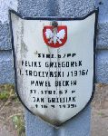 Pawe� Becker, upami�tniony na imiennej tablicy epitafijnej na kwaterze wojennej na cmentarzu rzymskokatolickim w Rybnie. Stan z 2005r.