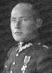 Feliks Grzegrz�ka jako porucznik 2 Batalionu Saper�w w Pu�awach (fot. udost�pni�: P. Rozd�estwie�ski).