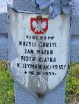 Kazimierz Szymaniak upami�tniony na imiennej tablicy epitafijnej na jednym z grob�w kwatery wojennej na cm. parafialnym w Rybnie. Stan z dn. 02. 06. 2005 r. (fot. Marcin Prengowski).