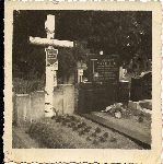Pierwotna mogi�a rtm. dypl. Janusza �osia na Cmentarzu Wojskowym w Warszawie (fot. ze zb. rodzinnych).