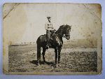 U�. Jan Mastalerczuk w trakcie odbywania zasadniczej s�u�by wojskowej w Suwa�kach (fot.ze zb. rodzinnych).