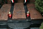 Gr�b gen. bryg. dr Romana Abrahama na Cmentarzu Farnym we Wrze�ni (http://www.zstio-wrzesnia.pl/).
