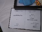 Legitymacja Orderu Or�a Bia�ego przyznanego po�miertnie �ukaszowi Ciepli�skiemu przez Prezydenta RP Lecha Kaczy�skiego w dniu 3 maja 2007 r. (fot. �ukasz Popowski - Stowarzyszenie "Nasz Zamek").