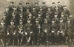 Ppor. Zygmunt Beliczy�ski (stoi w g�rnym rz�dzie, trzeci z prawej) w�r�d kadry oficerskiej 14 pu�ku piechoty we W�oc�awku, m.in. ppor. Konstantego Biesiekierskiego, ppor. Stefana W�jcika, ppor. NN , ppor. J�zefa Minkiny (w tym samym rz�dzie, kolejno od lewej) oraz ppor. J�zefa Kozi�skiego i ppor. Wac�awa Fabijanowskiego (w tym samym rz�dzie, kolejno od prawej), po 15 sierpnia 1928 r. (fot. ze zb. Mariana Ropejki).