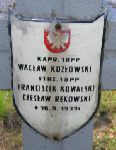 Franciszek Kowalski, upami�tniony na imiennej tablicy epitafijnej na kwaterze wojennej na cmentarzu rzymskokatolickim w Rybnie. Stan z 2005r.
