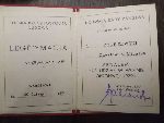 Legitymacja medalu "Za udzia� w wojnie obronnej 1939" przyznanego Czes�awowi Zakrzewskiemu na mocy uchwa�y Rady Pa�stwa z 20 lutego 1985 r. Uwaga: b��dna informacja o imieniu ojca weterana (dok. ze zb. rodzinnych, fot. S�awomir Zakrzewski).