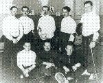 Leszek Lubicz-Nycz (siedzi pierwszy z prawej) jako cz�onek reprezentacji Polski na Igrzyskach Olimpijskich w Los Angeles w 1932 r. (fot. za: �uczak 2002, fot. 15).