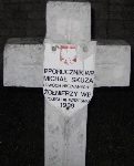 Micha� Skuza upami�tniony na imiennej tabliczce epitafijnej na jednej z mogi� zbiorowych cmentarza wojennego w Sochaczewie - Trojanowie, Al. 600-lecia. Stan z dn. 18 maja 2005 r. (fot. Marcin Prengowski).