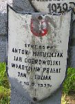 Antoni Matuszczak, upami�tniony na imiennej tablicy epitafijnej na kwaterze wojennej na cmentarzu rzymskokatolickim w Rybnie. Stan z 2005r.
