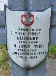 M. Szmidt, upami�tniony na imiennej tablicy epitafijnej na kwaterze wojennej na cmentarzu rzymskokatolickim w Rybnie. Stan z 2005r.