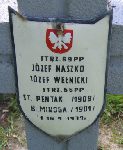 Benedykt Minge (Minoga), upami�tniony na imiennej tablicy epitafijnej na kwaterze wojennej na cmentarzu rzymskokatolickim w Rybnie. Stan z 2005r.