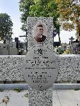 Zdj�cie nagrobkowe J�zefa Stanis�awskiego na nowym krzy�u, ufundowane przez rodzin� Stanis�awskich z Cz�stochowy.  