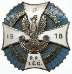 Odznaka pami�tkowa 9 Pu�ku Piechoty Legion�w z Zamo�cia, w kt�rym Mieczys�aw Czata odbywa� zasadnicz� s�u�b� wojskow� (udost�pni�: Pawe� Dworak).