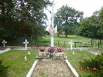 Cmentarz wojenny w Budach Starych - hipotetyczne miejsce spoczynku Stanis�awa Boles�awa Zieli�skiego. Stan z dn. 13. 08. 2016 r. (fot. Mariusz Muzio�).