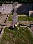 Mogi�a indywidualna strz. Franciszka Uczciwka w wydzielonej kwaterze wojennej na cm. katedralnym w �owiczu. Stan z dn. 12. 08. 2012 r. (fot. B�a�ej Kucharski).