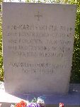 St. strz. Jan Polcyn upami�tniony na imiennej tablicy epitafijnej na mogile zbiorowej w wydzielonej kwaterze wojennej na cm. katedralnym w �owiczu. Stan z dn. 12.08.2012 r. (fot. B�a�ej Kucharski).