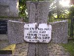 J�zef Osses upami�tniony na imiennej tablicy epitafijnej na mogile zbiorowej na cm. wojennym w Starym Waliszewie. Stan z dn. 28.08.2012 r. (fot. B�a�ej Kucharski).
