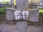 Strz. Jan Bejman upami�tniony na imiennej tablicy epitafijnej na mogile zbiorowej na cm. wojennym w Starym Waliszewie. Stan z dn. 28.08.2012 r. (fot. B�a�ej Kucharski).