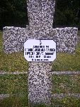 Aleksander Grochowski upami�tniony na imiennej tablicy epitafijnej na mogile zbiorowej na cm. wojennym w Rydwanie. Stan z dn. 31.08.2012 r. (fot. B�a�ej Kucharski).