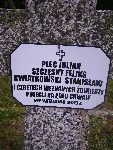 Julian Plec upami�tniony na imiennej tablicy epitafijnej na mogile zbiorowej na cm. wojennym w Rydwanie. Stan z dn. 31.08.2012 r. (fot. B�a�ej Kucharski).
