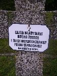 W�adys�aw Gajda upami�tniony na imiennej tablicy epitafijnej na mogile zbiorowej na cm. wojennym w Rydwanie. Stan z dn. 31.08.2012 r. (fot. B�a�ej Kucharski).