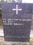 Strz. Jerzy Stefan Wojciechowski upami�tniony na imiennej tablicy epitafijnej na mogile zbiorowej
w obr�bie kwatery wojennej �o�nierzy Wojska Polskiego na cmentarzu parafii rzymskokatolickiej pw. �w. Macieja Aposto�a i �w. Ma�gorzaty w Bednarach. Stan z dn. 06.09.2012 r. (fot. B�a�ej Kucharski).
