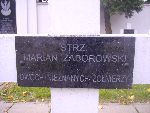 Marian Zborowski (Zaborowski) upami�tniony na imiennej tablicy epitafijnej na mogile zbiorowej w obr�bie kwatery wojennej �o�nierzy Wojska Polskiego na cm. parafii rzymskokatolickiej pw. �w. Jakuba Aposto�a w Zdunach. Stan z dn. 27.09.2012 r. (fot. B�a�ej Kucharski).