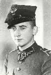 Marian Zygmunt Mager jako s�uchacz Dywizyjnego Kursu Podchor��ych Rezerwy 25 DP przy 29 Pu�ku Strzelc�w Kaniowskich w Szczypiornie k. Kalisza, 1939 r. (fot. ze zb. rodzinnych).