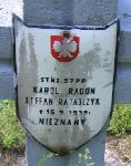 Stefan Ratajczyk, upami�tniony na imiennej tablicy epitafijnej na kwaterze wojennej na cmentarzu rzymskokatolickim w Rybnie. Stan z 2005r.