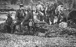 Walki nad Bzur� we wrze�niu 1939 r. odtworzone podczas widowiska historycznego pt. „Obroni� miasto!” w dniu 15 wrze�nia 2012 r. w Sochaczewie (fot. �cibor Wolda�ski).